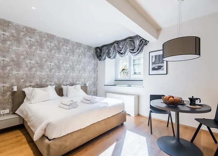 Charming Suite In Palazzo San Giorgio